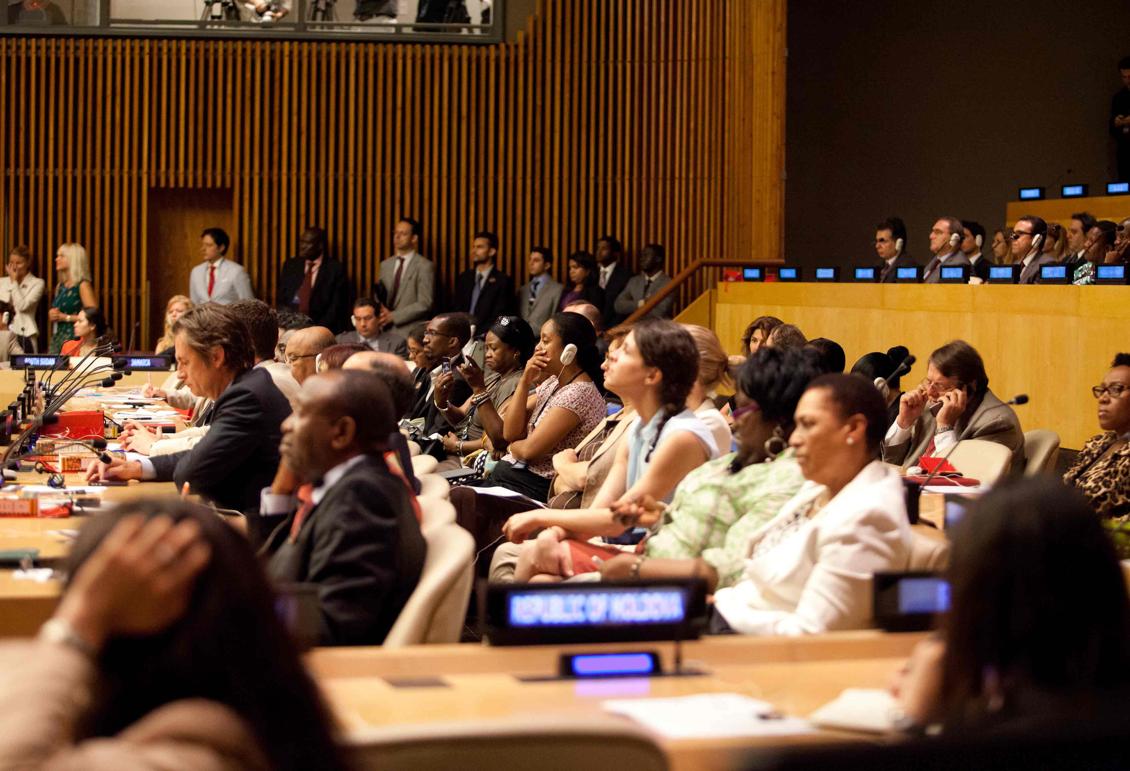 Vista de los asistentes a la reunión de Nelson Mandela. © Foto ONU/Africa Renewal