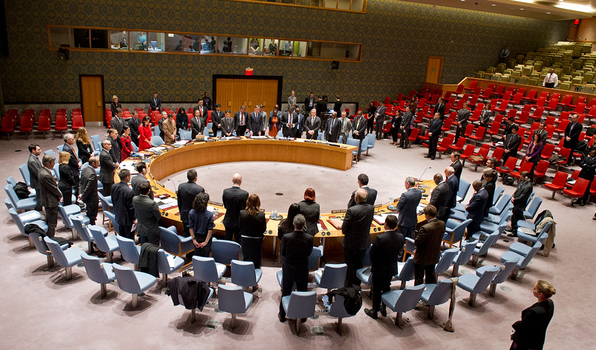 El Consejo de Seguridad guarda un minuto de silencio tras la noticia del fallecimiento del ex presidente sudafricano Nelson Mandela.