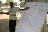 A UN human rights officer serving with the former UN Mission in Chad and the Central African Republic (MINURCAT) provides training for prisons officers in eastern Chad, 2007. UN Photo/  MINURCAT