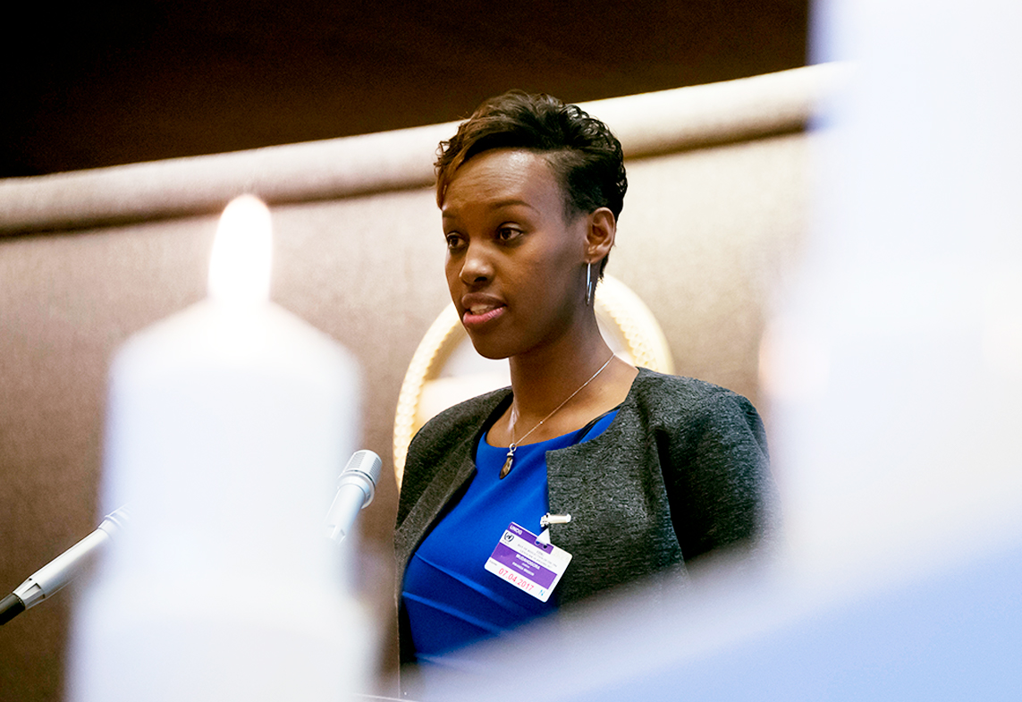 Justine Mudahogora, superviviente del genocidio de 1994, durante la conmemoración de la UNOG.