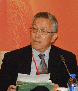 Shaoyi Li. Jefe de la Unidad de Gestión Integrada de los Recursos, Programa de Naciones Unidas para el Medio Ambiente (PNUMA)